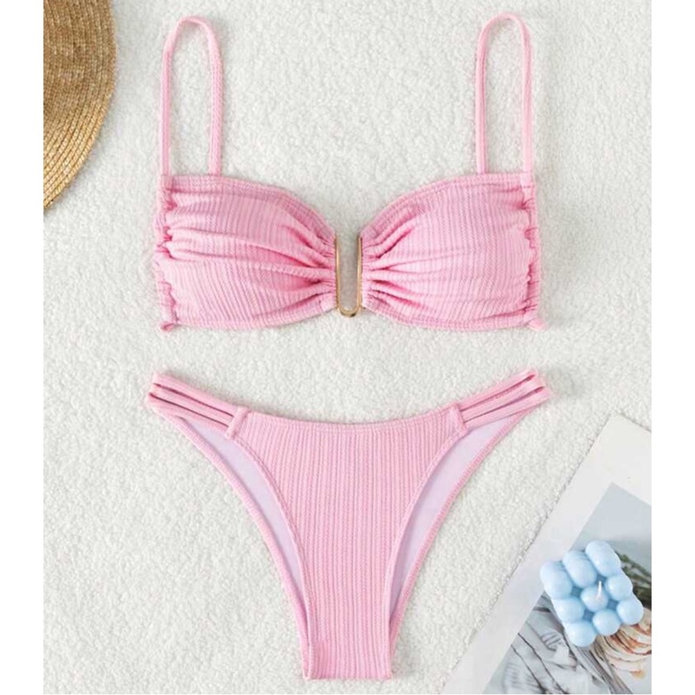 Pink textured bikini set